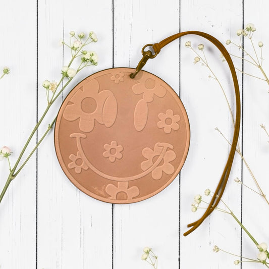 Round Smile Daisy Leather Freshie